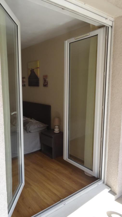 Appart T2 Standing Tout Confort Avec Balcon - Parking En Option ليون المظهر الخارجي الصورة